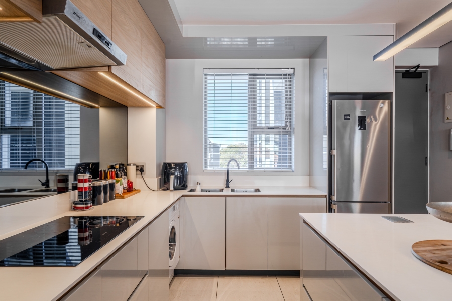 1 Bedroom Property for Sale in Green Point Western Cape